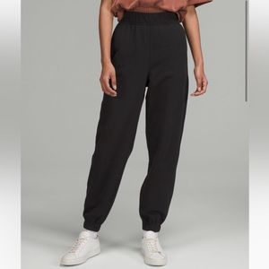 Lululemon Relaxed High Rise Jogger